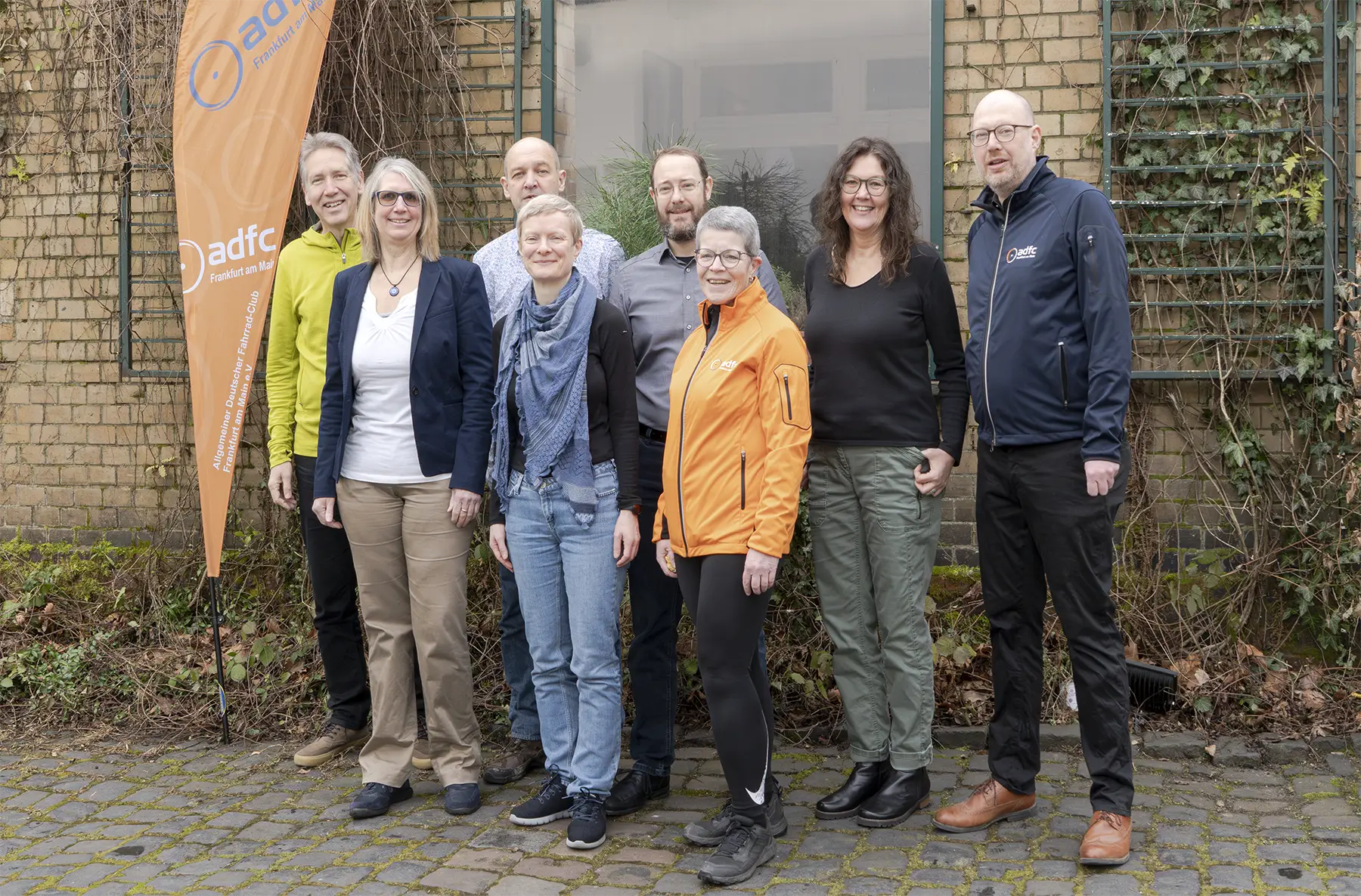 Der neu gewählte Vorstand v.l.: Joachim Schirrmacher (neu im Vorstand), Svea Birte Schuch, Klaus Schmidt-Montfort, Anke Bruß, Alexander  Schulz (Schatzmeister), Susanne Neumann, Uta Fitzen (neu im Vorstand), Michael Genthner, es fehlt Thomas TomalaAlle Fotos: Eckehard Wolf